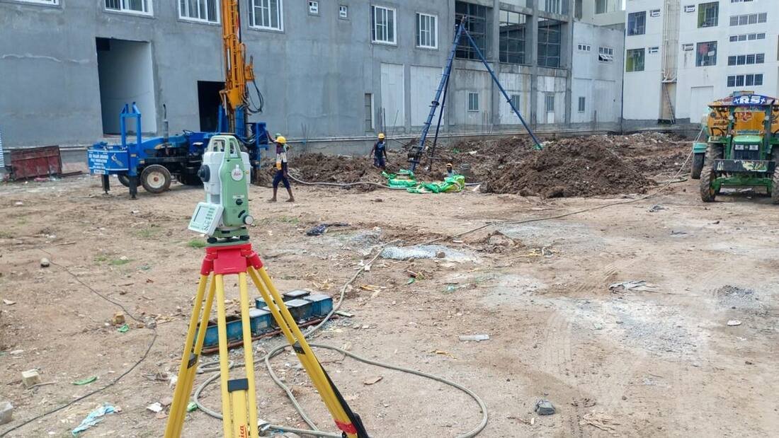 Column marking on an active construction site